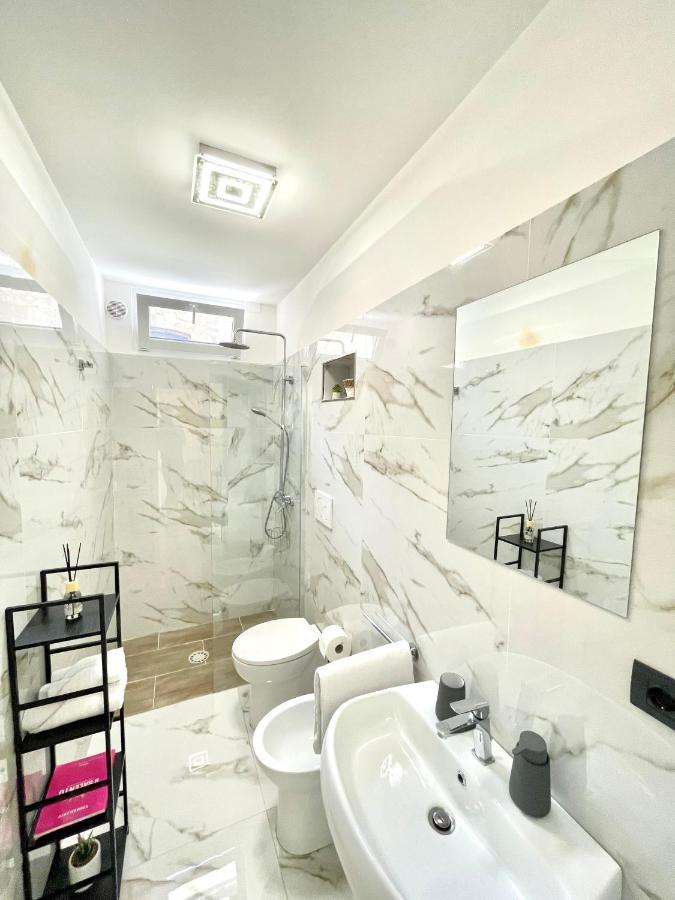 Vohis Luxury House - Fast Wi-Fi & Easy Parking Daire Lecce Dış mekan fotoğraf