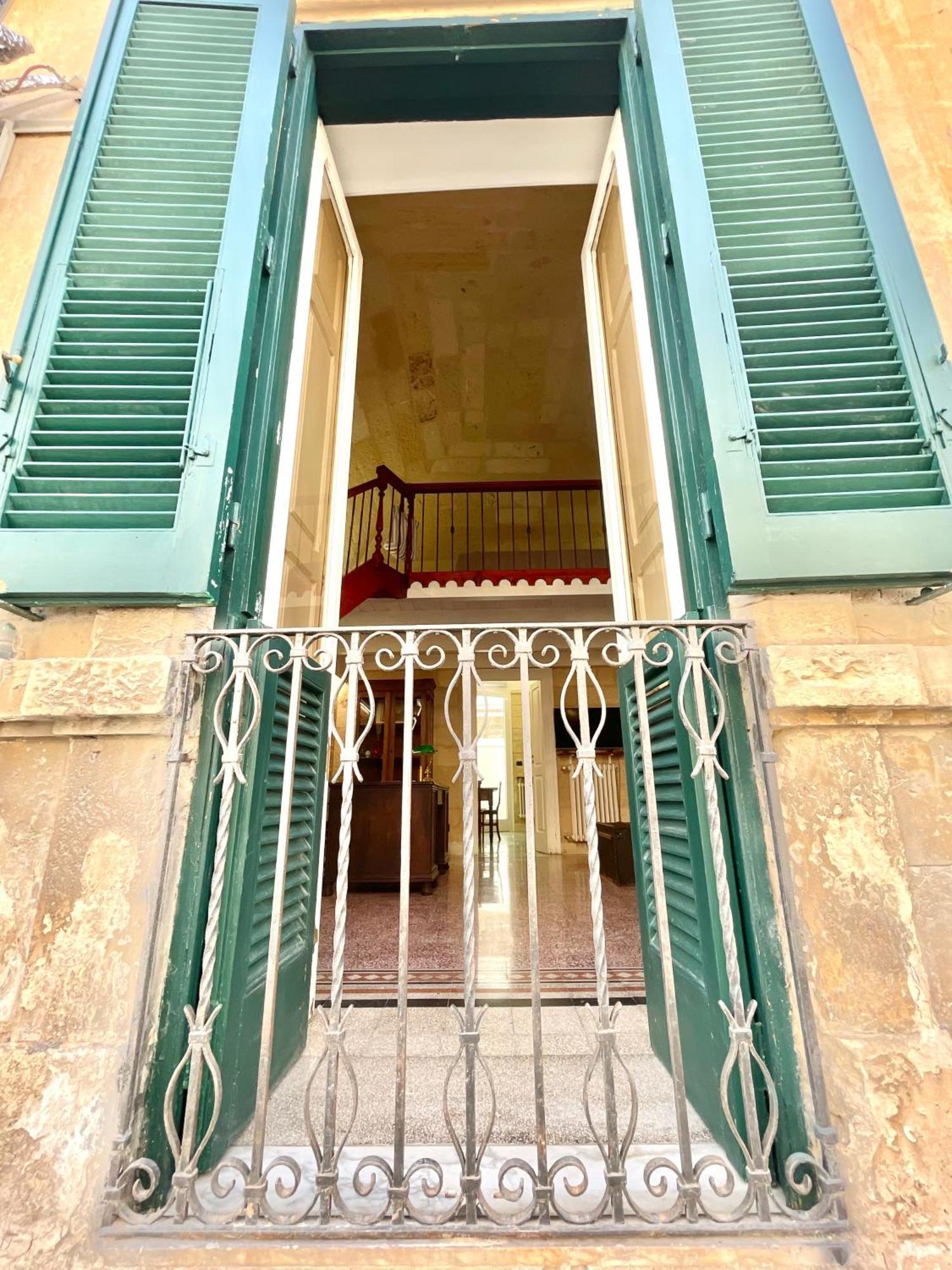 Vohis Luxury House - Fast Wi-Fi & Easy Parking Daire Lecce Dış mekan fotoğraf